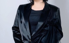 空去掉小内趴在地上打扑克作文